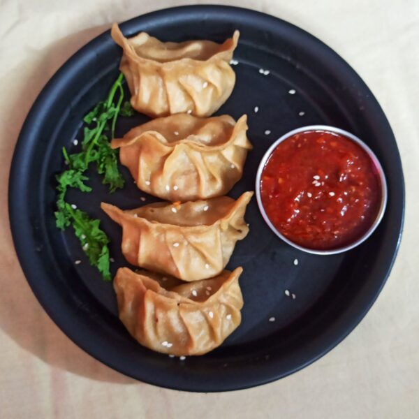 Paneer Wheat Momos (steamed)